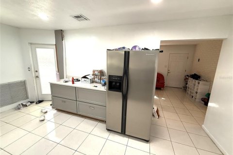 House in Winter Haven, Florida 3 bedrooms, 148.09 sq.m. № 1539001 - photo 9