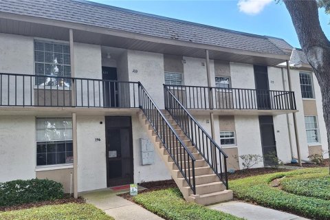 Condo à Brandon, Floride, 1 chambre  № 2308380