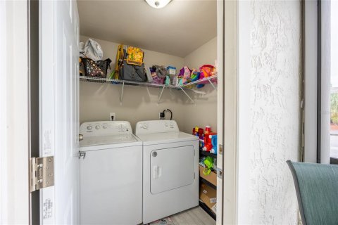 Condo in Fort Myers, Florida, 3 bedrooms № 2199091 - photo 24