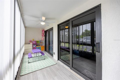Condo in Fort Myers, Florida, 3 bedrooms № 2199091 - photo 22