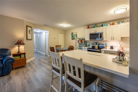 Condo in Fort Myers, Florida, 3 bedrooms № 2199091 - photo 4