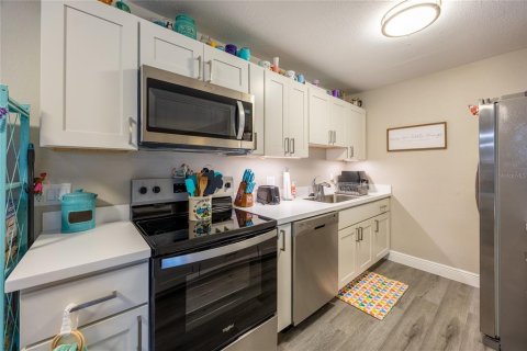 Condo in Fort Myers, Florida, 3 bedrooms № 2199091 - photo 10
