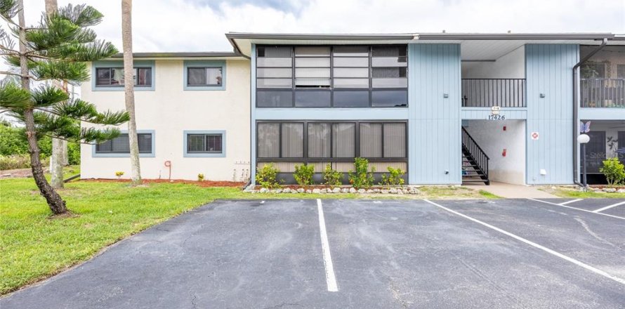 Condo in Fort Myers, Florida, 3 bedrooms № 2199091