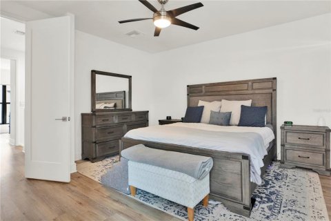 Townhouse in Tampa, Florida 4 bedrooms, 195.84 sq.m. № 1801639 - photo 11