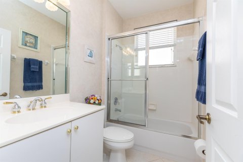 House in Delray Beach, Florida 3 bedrooms, 149.2 sq.m. № 2179158 - photo 19