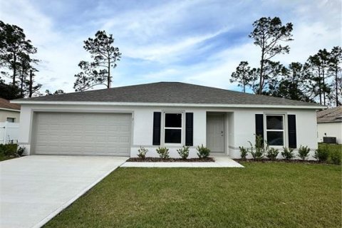 House in Palm Coast, Florida 3 bedrooms, 144.18 sq.m. № 1718356 - photo 1