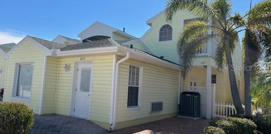 Touwnhouse à Dunedin, Floride 3 chambres, 183.02 m2 № 1916147