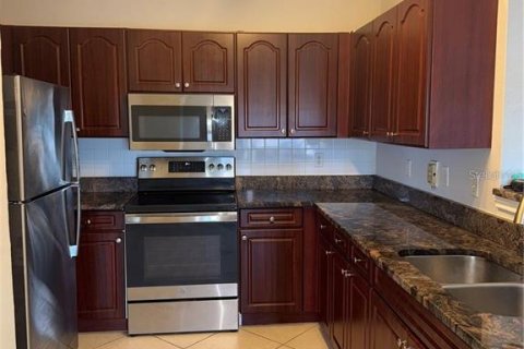 Condo in Tampa, Florida, 2 bedrooms  № 2217774 - photo 10