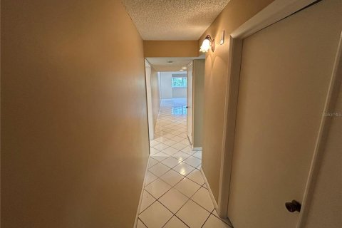Condominio en venta en Altamonte Springs, Florida, 2 dormitorios, 106.56 m2 № 1759423 - foto 2