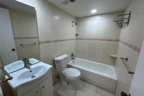 Condominio en venta en Altamonte Springs, Florida, 2 dormitorios, 106.56 m2 № 1759423 - foto 13