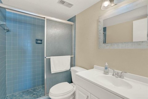 Condominio en alquiler en New Smyrna Beach, Florida, 2 dormitorios, 97.08 m2 № 1564434 - foto 16