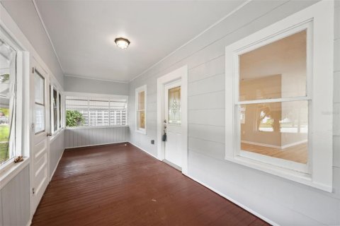 House in Winter Haven, Florida 3 bedrooms, 150.87 sq.m. № 1851863 - photo 3