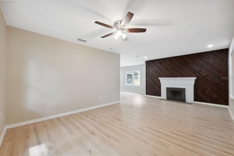 House in Winter Haven, Florida 3 bedrooms, 150.87 sq.m. № 1851863 - photo 4