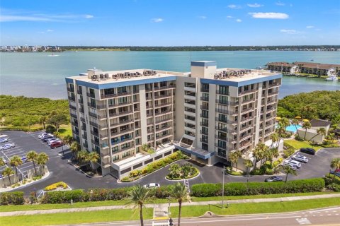 Condo à Clearwater, Floride, 3 chambres  № 2430965