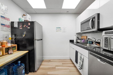 Immobilier commercial à vendre à Miami, Floride № 2041384 - photo 24