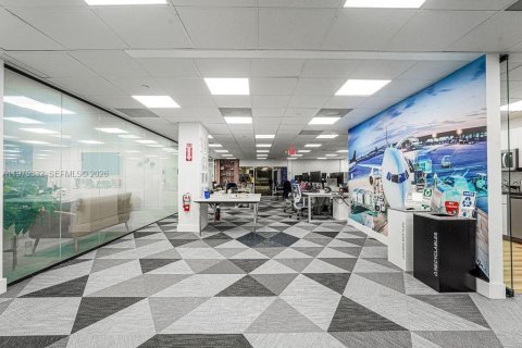 Immobilier commercial à vendre à Miami, Floride № 2041384 - photo 27