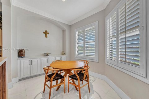 House in Weston, Florida 4 bedrooms, 280.1 sq.m. № 2042129 - photo 16