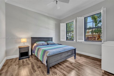 House in Weston, Florida 4 bedrooms, 280.1 sq.m. № 2042129 - photo 21