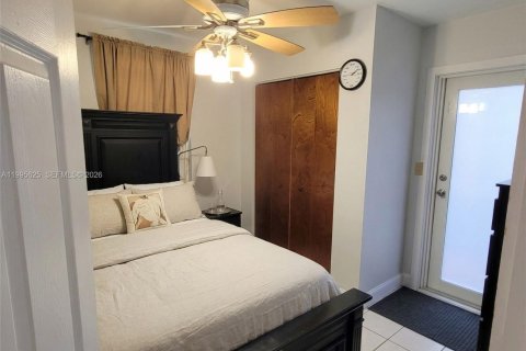 House in Homestead, Florida 5 bedrooms, 190.45 sq.m. № 2058785 - photo 21