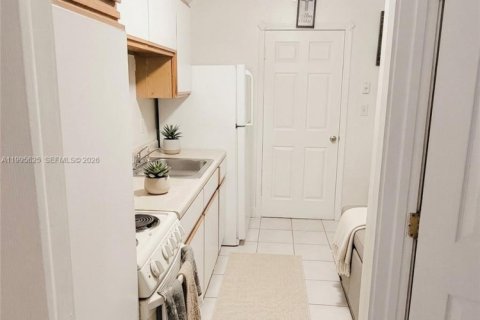 House in Homestead, Florida 5 bedrooms, 190.45 sq.m. № 2058785 - photo 15