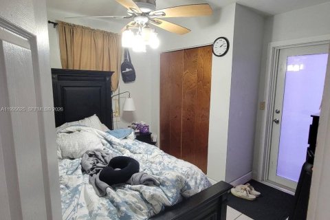 House in Homestead, Florida 5 bedrooms, 190.45 sq.m. № 2058785 - photo 22