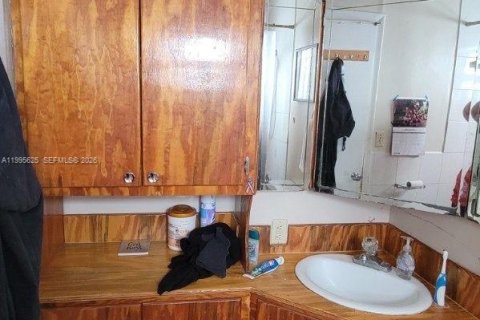 House in Homestead, Florida 5 bedrooms, 190.45 sq.m. № 2058785 - photo 10