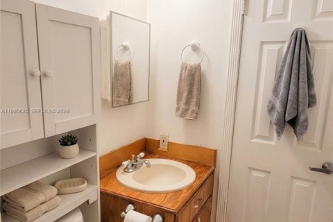 House in Homestead, Florida 5 bedrooms, 190.45 sq.m. № 2058785 - photo 19