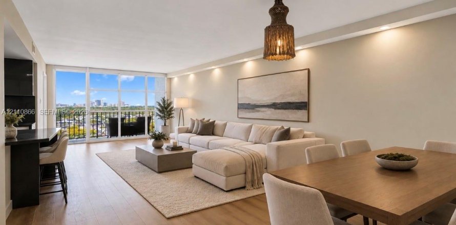 Condo à Hallandale Beach, Floride, 2 chambres  № 2431373