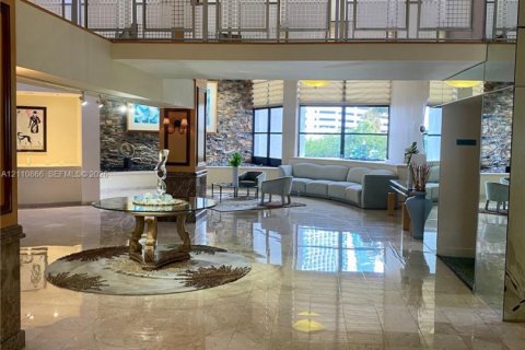 Copropriété à vendre à Hallandale Beach, Floride: 2 chambres, 104.98 m2 № 2431373 - photo 22