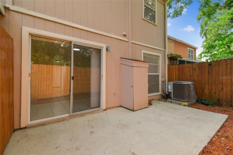 Townhouse in Tampa, Florida 3 bedrooms, 115.57 sq.m. № 1744155 - photo 30