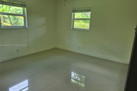 Villa ou maison à vendre à Fort Lauderdale, Floride: 2 chambres, 100.33 m2 № 2085486 - photo 9