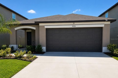 House in Wesley Chapel, Florida 3 bedrooms, 135.73 sq.m. № 2228304