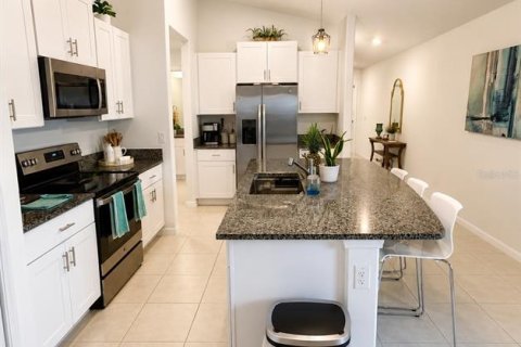 Villa ou maison à vendre à Wesley Chapel, Floride: 3 chambres, 135.73 m2 № 2228304 - photo 6