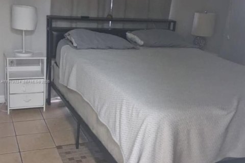 House in Lakeland, Florida 4 bedrooms № 2048008 - photo 8