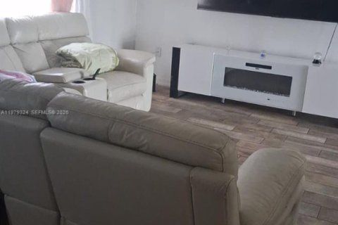 House in Lakeland, Florida 4 bedrooms № 2048008 - photo 5