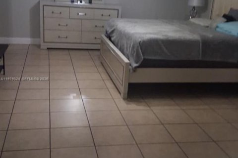 House in Lakeland, Florida 4 bedrooms № 2048008 - photo 10