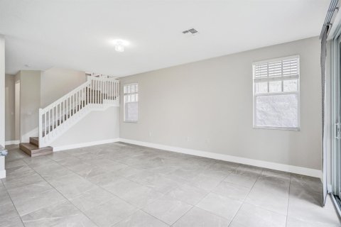 Casa en alquiler en Tamarac, Florida, 3 dormitorios, 172.05 m2 № 2078238 - foto 8