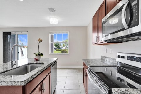 Casa en alquiler en Tamarac, Florida, 3 dormitorios, 172.05 m2 № 2078238 - foto 14