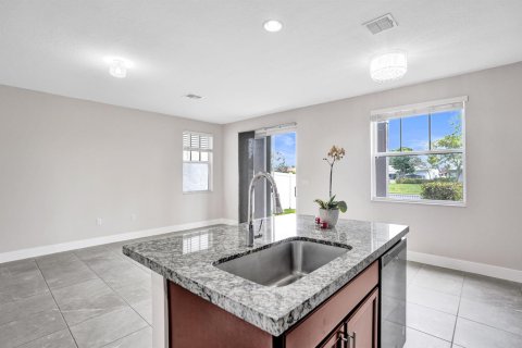 Casa en alquiler en Tamarac, Florida, 3 dormitorios, 172.05 m2 № 2078238 - foto 15