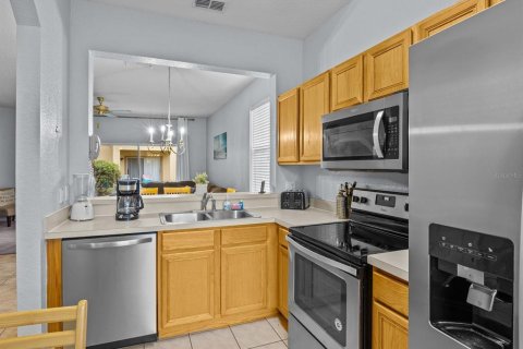 Townhouse in Davenport, Florida 4 bedrooms, 172.43 sq.m. № 2238831 - photo 4