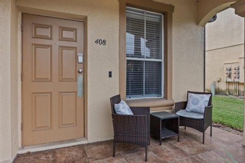 Townhouse in Davenport, Florida 4 bedrooms, 172.43 sq.m. № 2238831 - photo 2