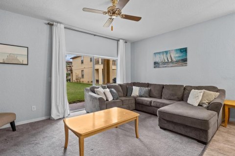 Townhouse in Davenport, Florida 4 bedrooms, 172.43 sq.m. № 2238831 - photo 23