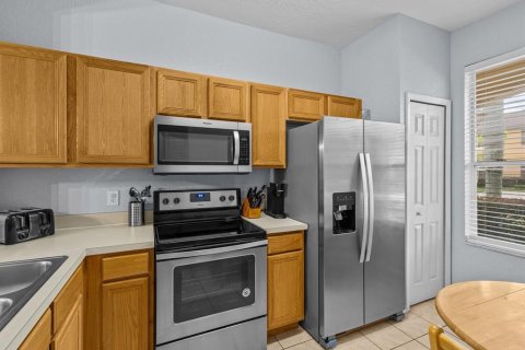 Townhouse in Davenport, Florida 4 bedrooms, 172.43 sq.m. № 2238831 - photo 25
