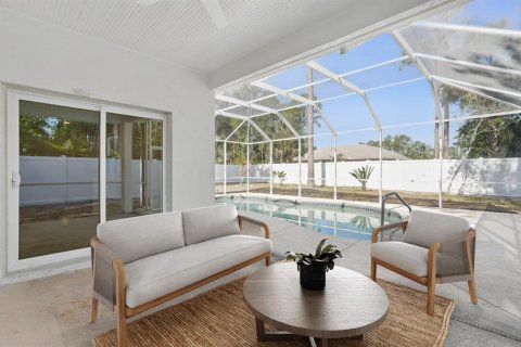 House in Palm Coast, Florida 3 bedrooms, 178.74 sq.m. № 1747775 - photo 16