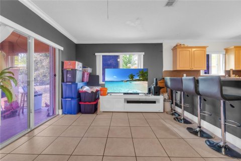Casa en venta en North Miami, Florida, 3 dormitorios, 143.44 m2 № 1752610 - foto 20