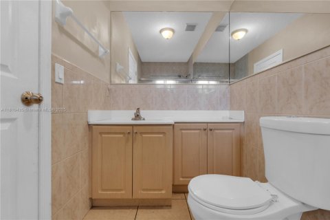 Casa en venta en North Miami, Florida, 3 dormitorios, 143.44 m2 № 1752610 - foto 18