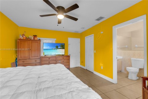 Casa en venta en North Miami, Florida, 3 dormitorios, 143.44 m2 № 1752610 - foto 7