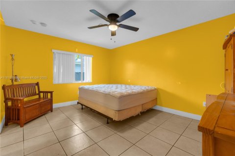 Casa en venta en North Miami, Florida, 3 dormitorios, 143.44 m2 № 1752610 - foto 6