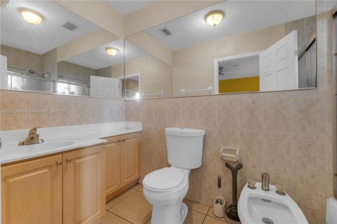 Casa en venta en North Miami, Florida, 3 dormitorios, 143.44 m2 № 1752610 - foto 22