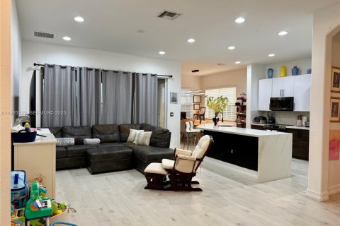 Touwnhouse à vendre à Parkland, Floride: 3 chambres, 141.58 m2 № 2076954 - photo 5